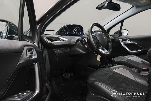 Peugeot 2008 7 of 17