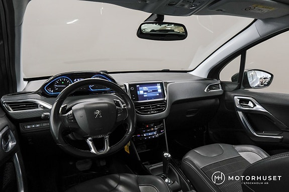Peugeot 2008 8 of 17