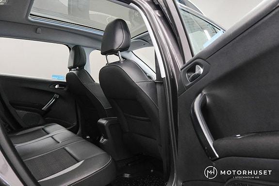 Peugeot 2008 11 of 17