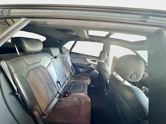 Audi Q8 28 of 28