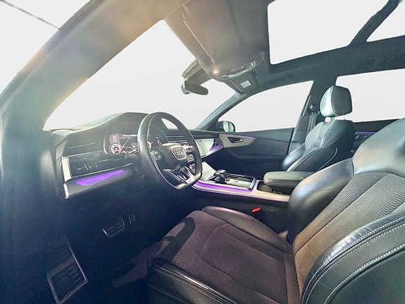 Audi Q8 23 of 28