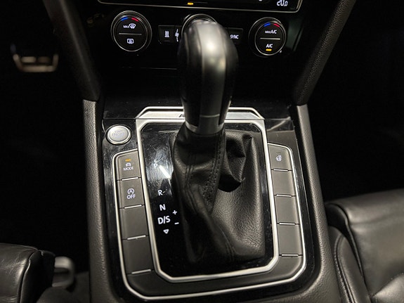 Volkswagen Passat Alltrack 11 of 13