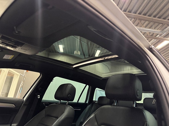 Volkswagen Passat Alltrack 13 of 13