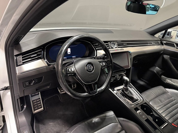 Volkswagen Passat Alltrack 7 of 13