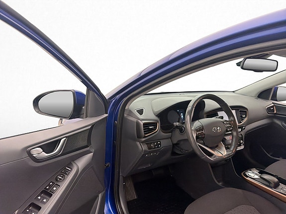 Hyundai IONIQ 13 of 30