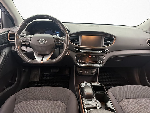 Hyundai IONIQ 15 of 30