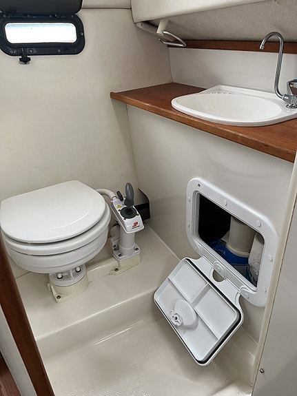 Bayliner 2355-95 4 of 6