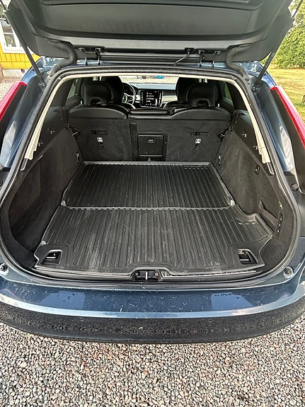Volvo V90 8 of 8