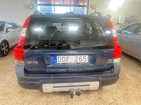 Volvo XC70 11 of 11
