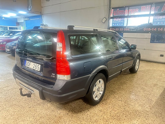 Volvo XC70 4 of 11