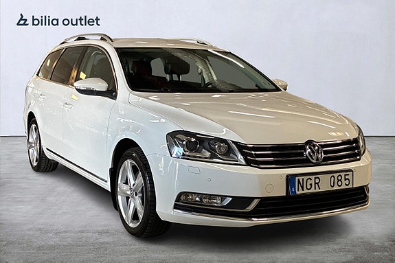 Volkswagen Passat 4 of 22