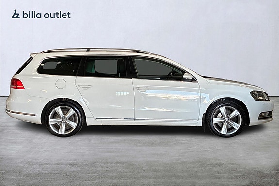Volkswagen Passat 5 of 22