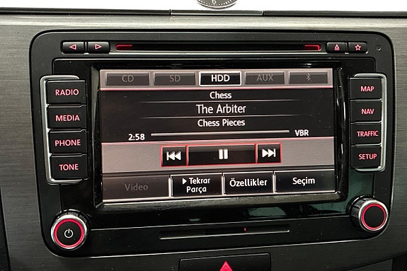 Volkswagen Passat 20 of 22
