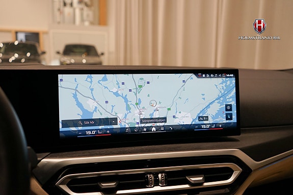 BMW i4 26 of 30