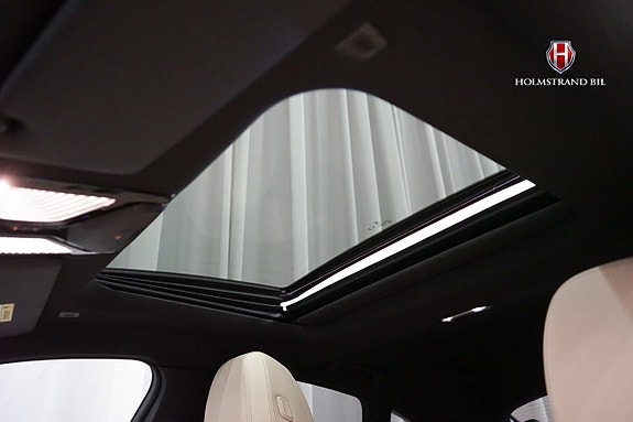 BMW i4 11 of 30