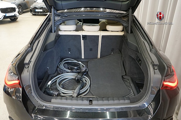 BMW i4 29 of 30