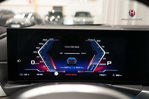 BMW i4 18 of 30