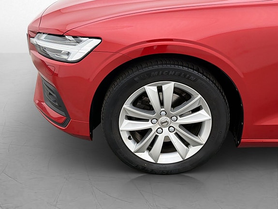 Volvo V60 24 of 28