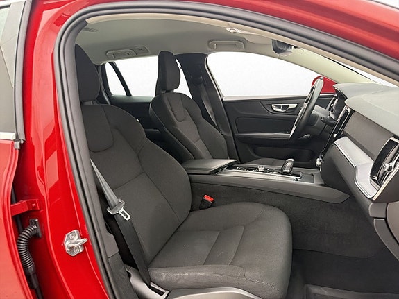 Volvo V60 21 of 28