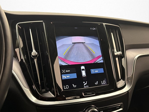 Volvo V60 18 of 28