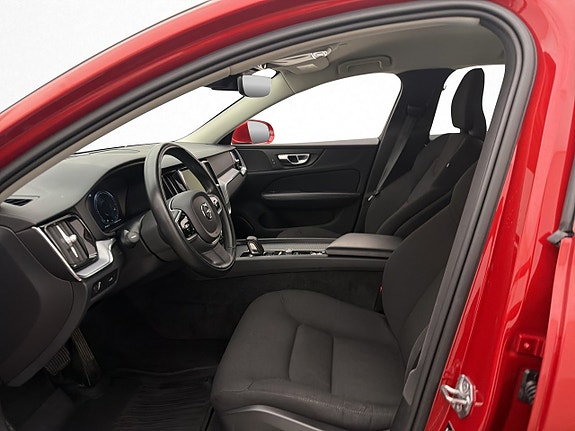 Volvo V60 11 of 28