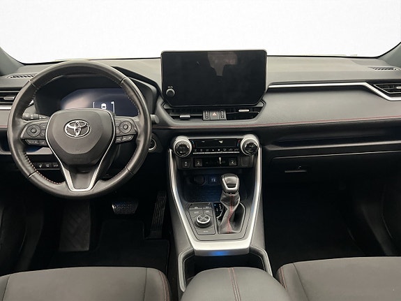Toyota RAV4 Plug-in Hybrid 21 of 30