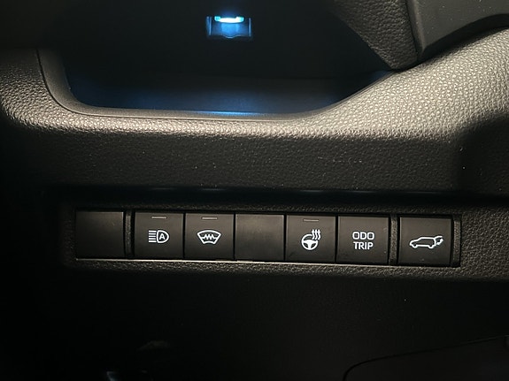Toyota RAV4 Plug-in Hybrid 14 of 30