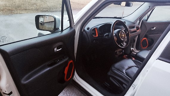 Jeep Renegade 7 of 14