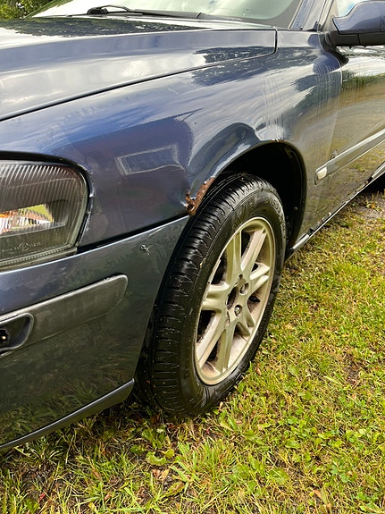 Volvo V70 4 of 6