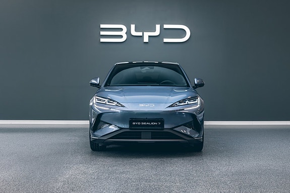 BYD Sealion 7 3 of 15