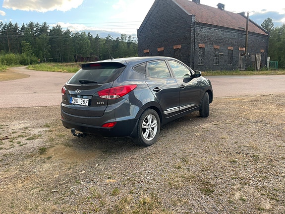 Hyundai ix35 2 of 7