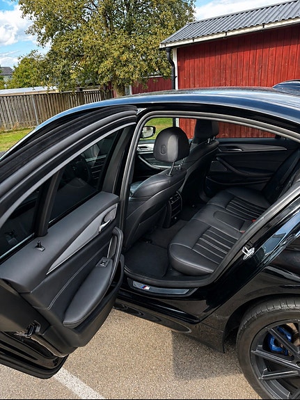 BMW 530e 8 of 8