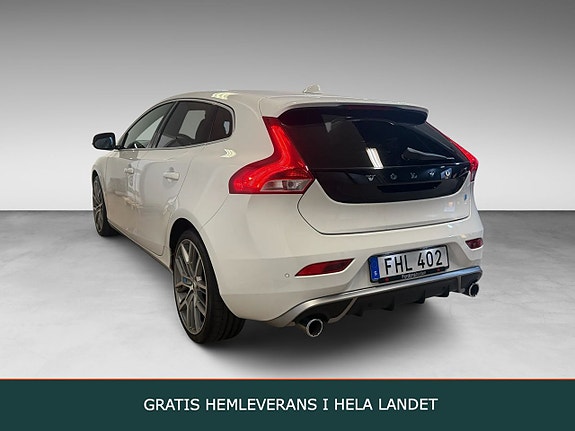 Volvo V40 4 of 18