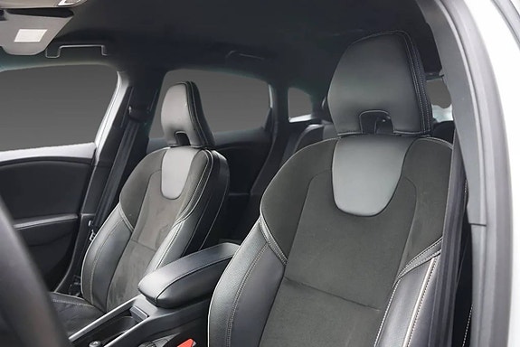 Volvo V40 4 of 6