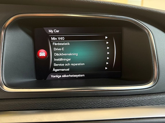 Volvo V40 15 of 18