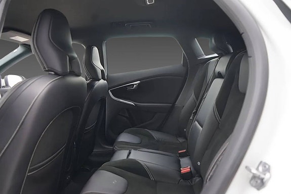 Volvo V40 5 of 6