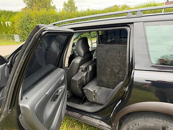Volvo XC70 12 of 30