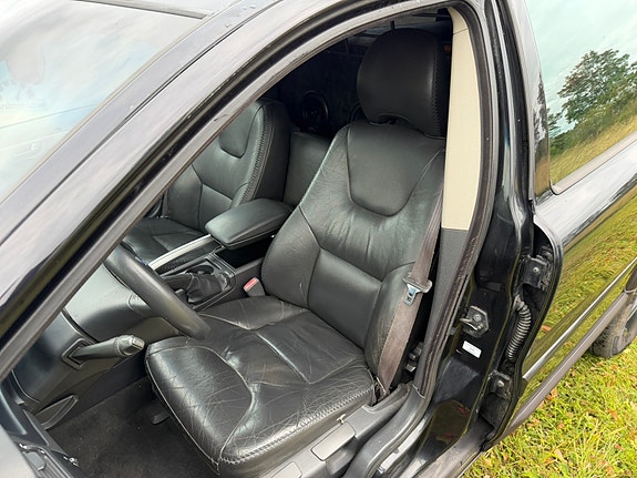 Volvo XC70 9 of 30