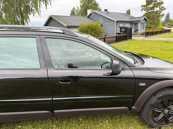 Volvo XC70 26 of 30