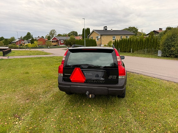 Volvo XC70 7 of 30