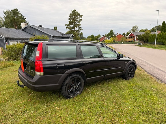 Volvo XC70 4 of 30