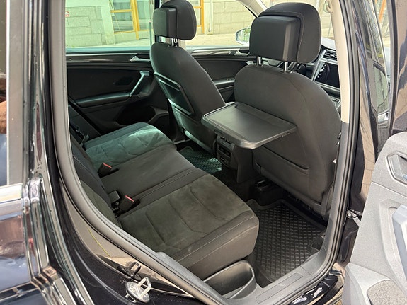 Volkswagen Tiguan 13 of 19