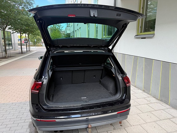 Volkswagen Tiguan 8 of 19