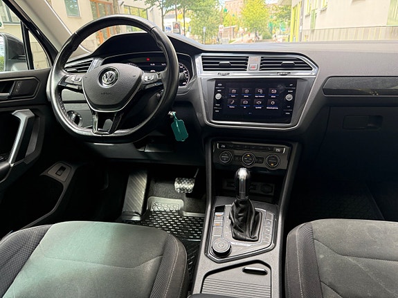 Volkswagen Tiguan 17 of 19