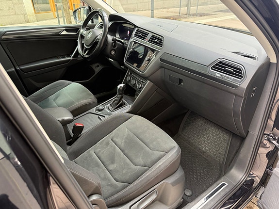 Volkswagen Tiguan 10 of 19