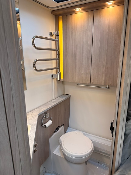 KABE 520 XL Royal 4 of 12