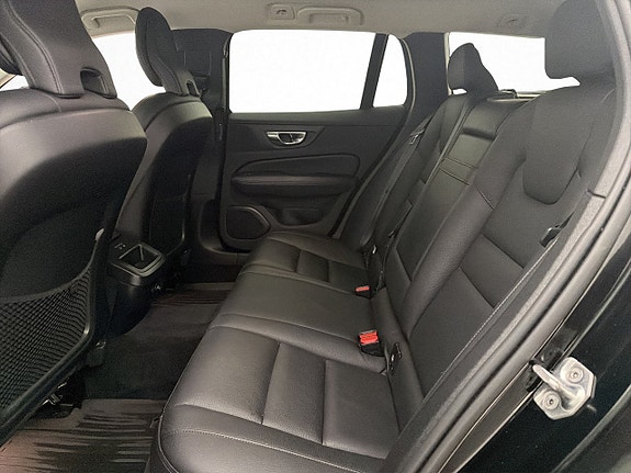 Volvo V60 15 of 30