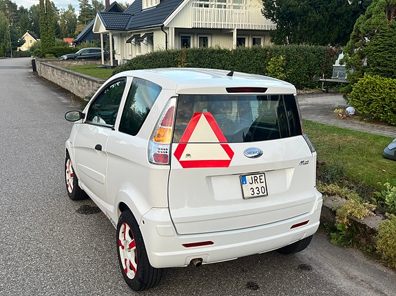 Microcar M.Go 2 of 6