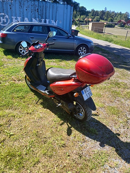 Baotian Btm motor sport 49cc 4 of 4