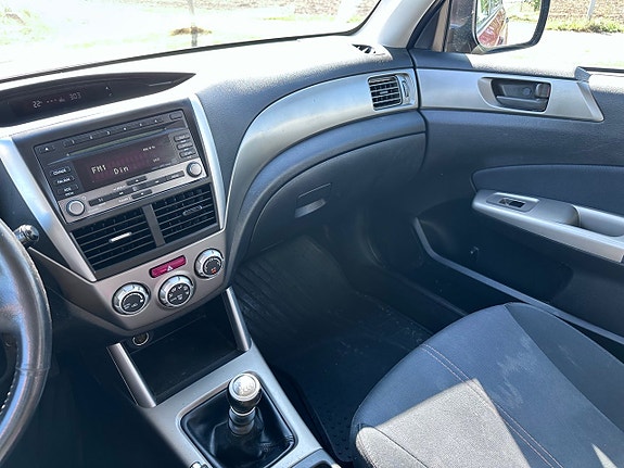 Subaru Forester 15 of 19